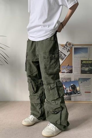 Pantalones largos cargo holgados con múltiples bolsillos 