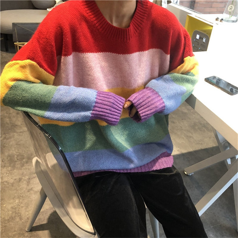 Oversize-Pullover mit Regenbogenstreifen 