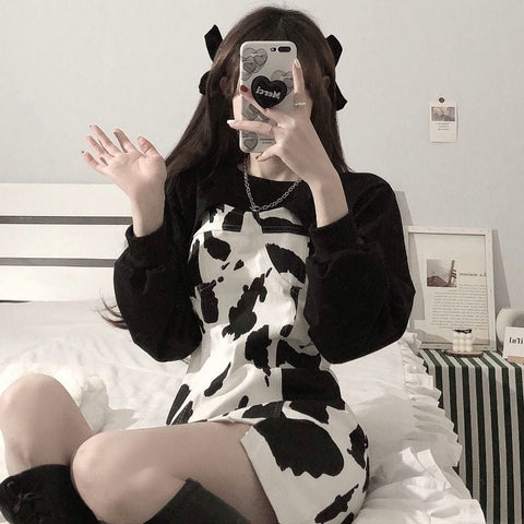 Sexy 2 Piece Set Cropped Sweatshirt With Cow Pattern Dress