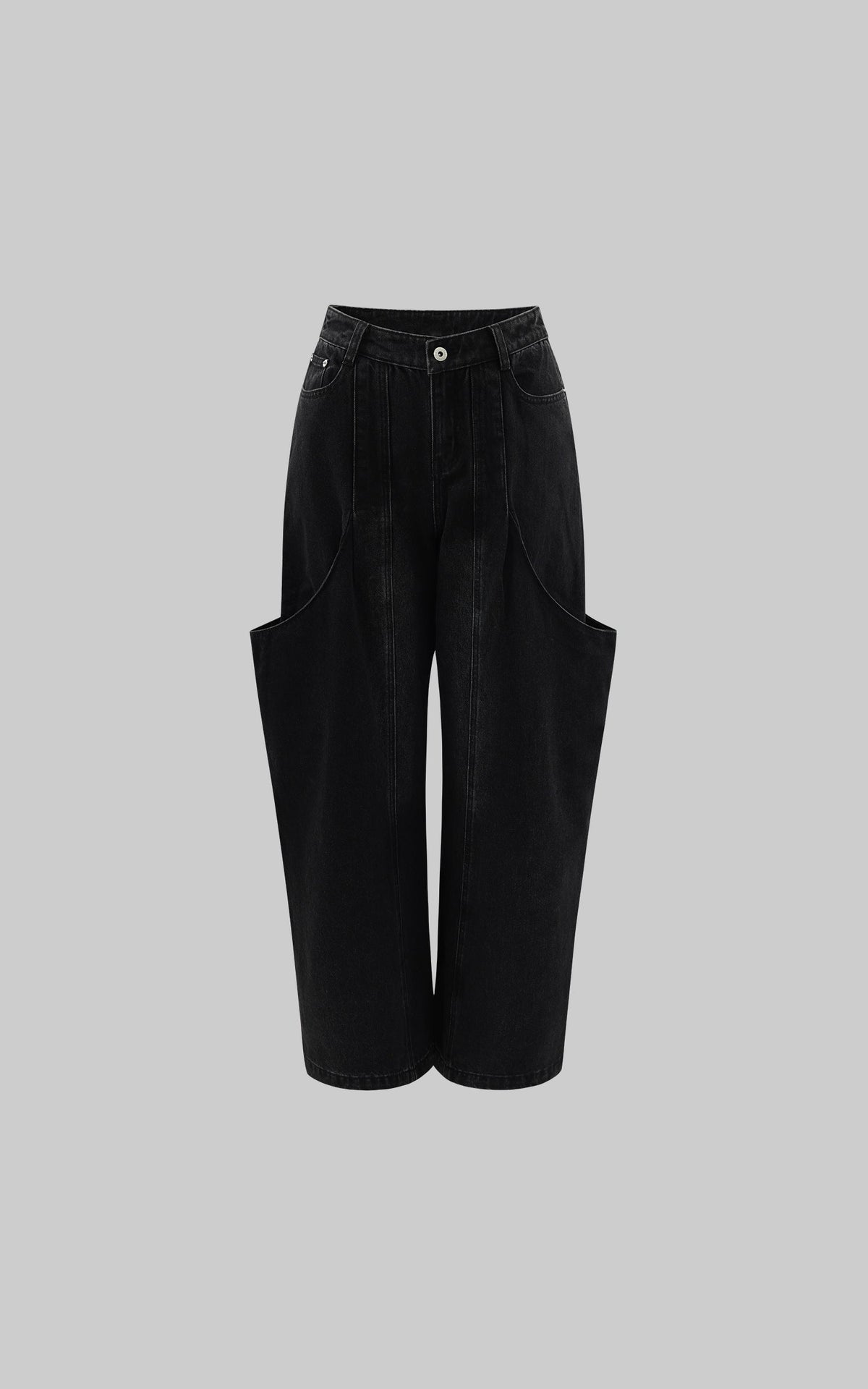 Oversized Wide-Leg Jeans with Exaggerated Pocket Design