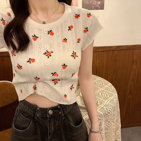Floral Pattern Knitted Crop Tops