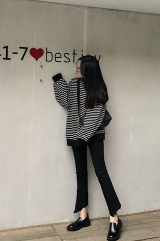 Loose Black White Striped Sweatshirt