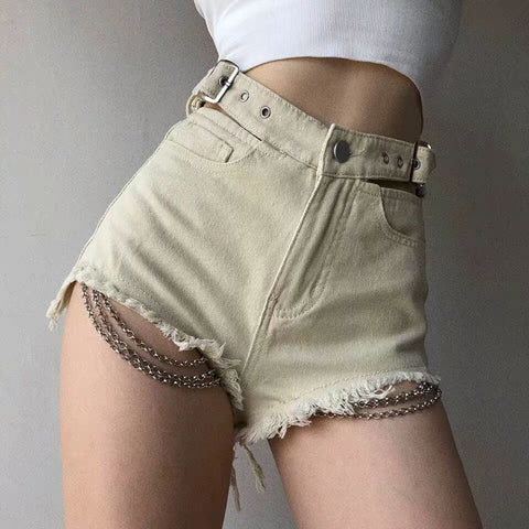 Vintage Jeansshorts mit weitem Bein und Metallkette 