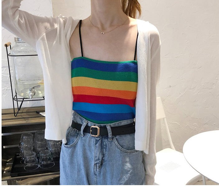 Camisola sexy ajustada con rayas de arcoíris 