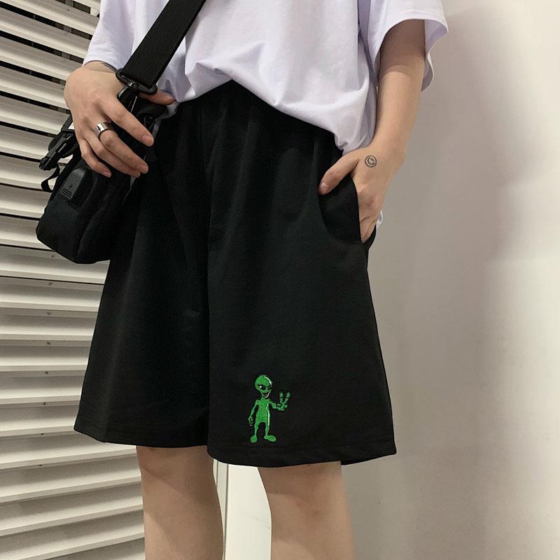 Kurze Hose mit Alien-Muster und hoher Taille 