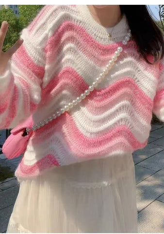 Long Sleeve O-Neck Knitted Wave Striped Sweater