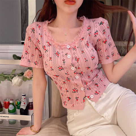 Camisa informal de punto ajustada con estampado de flores 