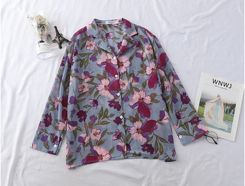 Camisa estilo playero con estampado de flores vintage