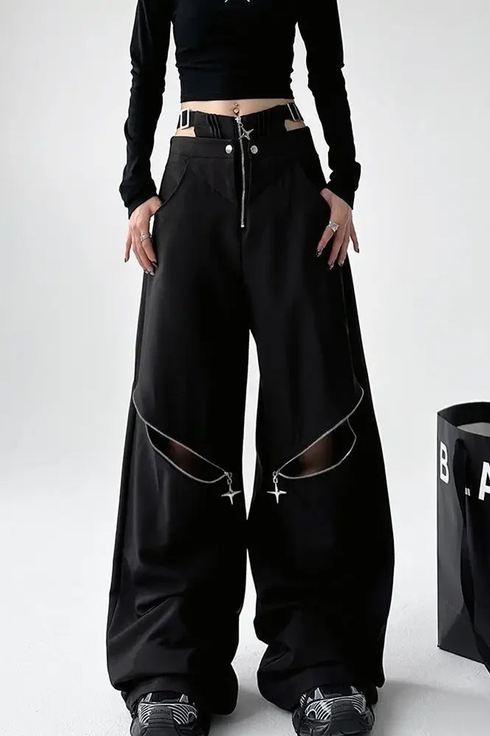 Loose Retro Cut Out Zipper Knee Pants