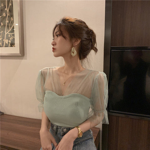 Sexy transparentes Strickshirt mit Puffärmeln und Netzstoff 