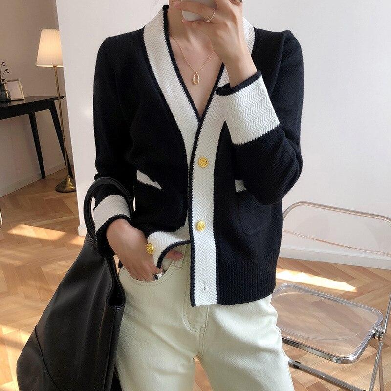 V-Neck Long Sleeve Button Knitted Cardigan