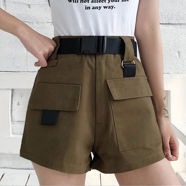 Cargo-Shorts mit hoher Taille und Gürtel mit Taschenschnalle 