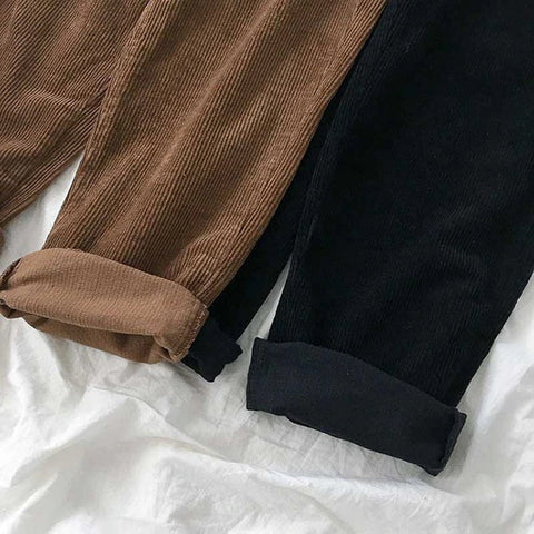 Lange Cordhose mit hoher Taille und weitem Bein und Gürtel