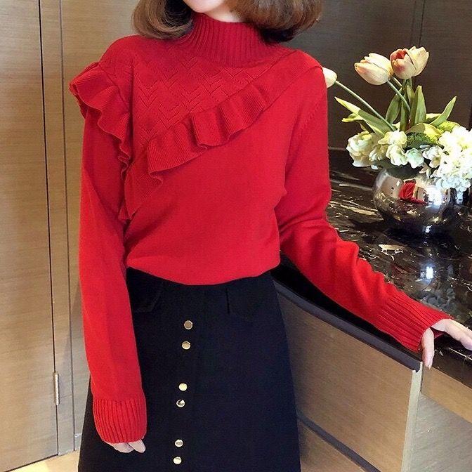 Elegant Ruffle Turtleneck Sweater