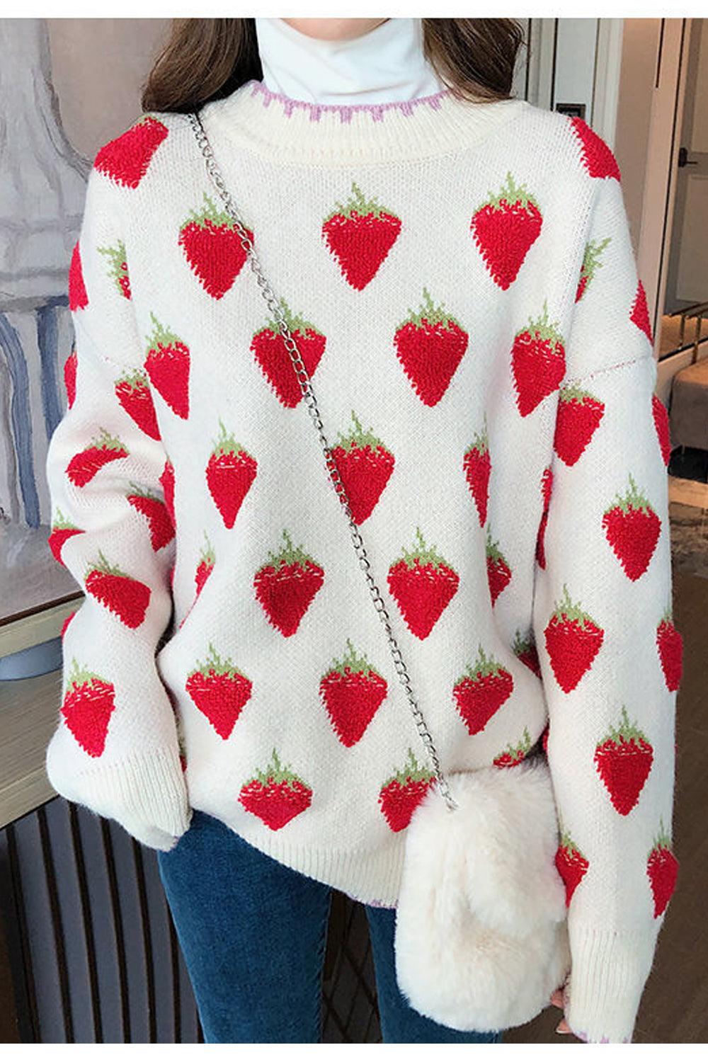 Suéter con estampado completo de fresas rojas 