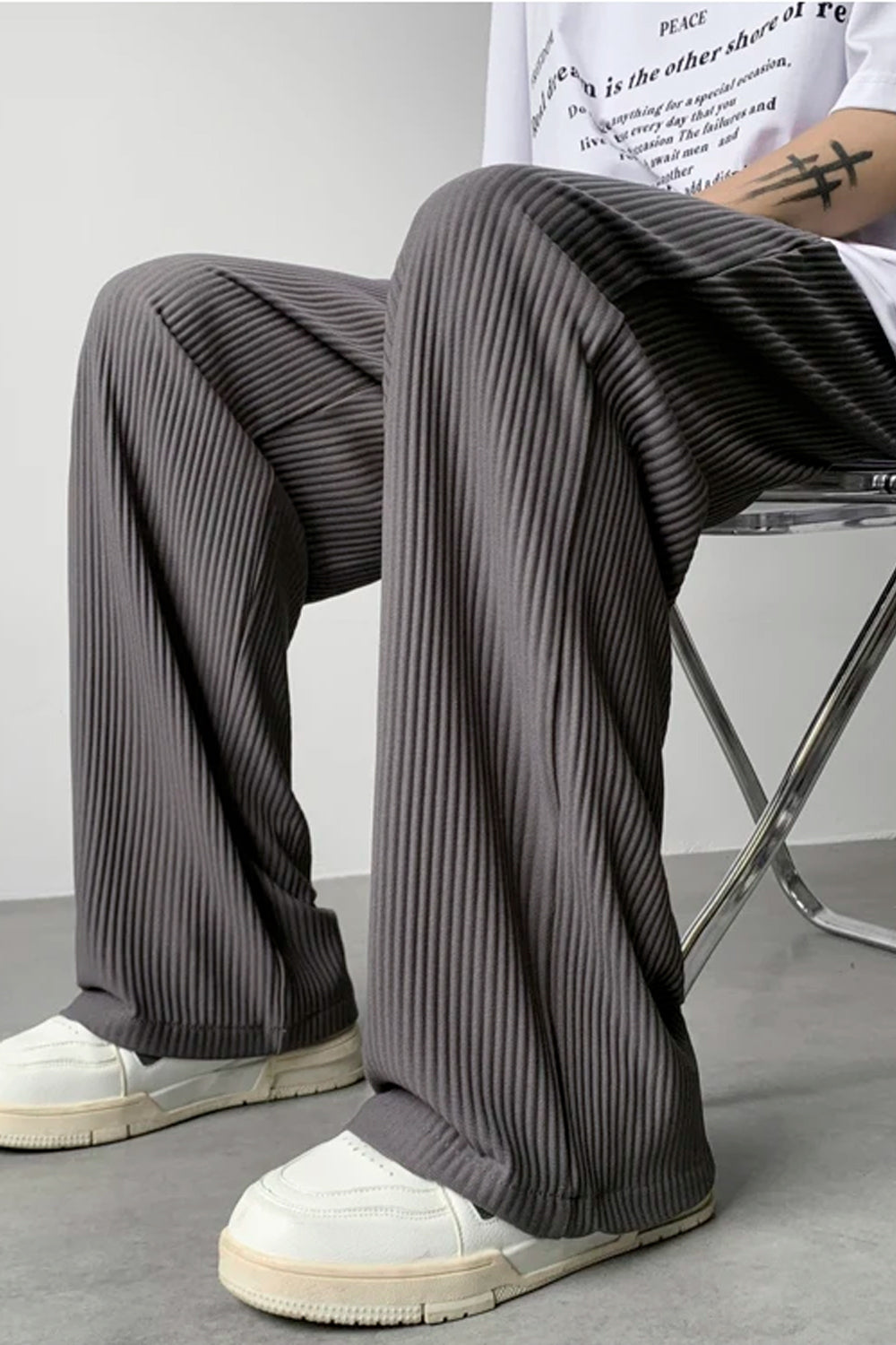 Loose Casual Long Pleated Men Pants