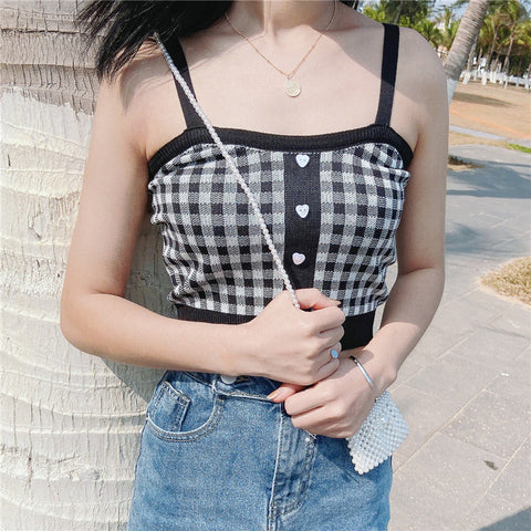 Süßes, kariertes, schmales, gestricktes, kurzes Tanktop 