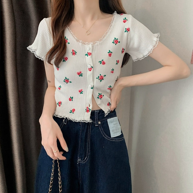 Lace Floral Pattern Knitted Crop Tops