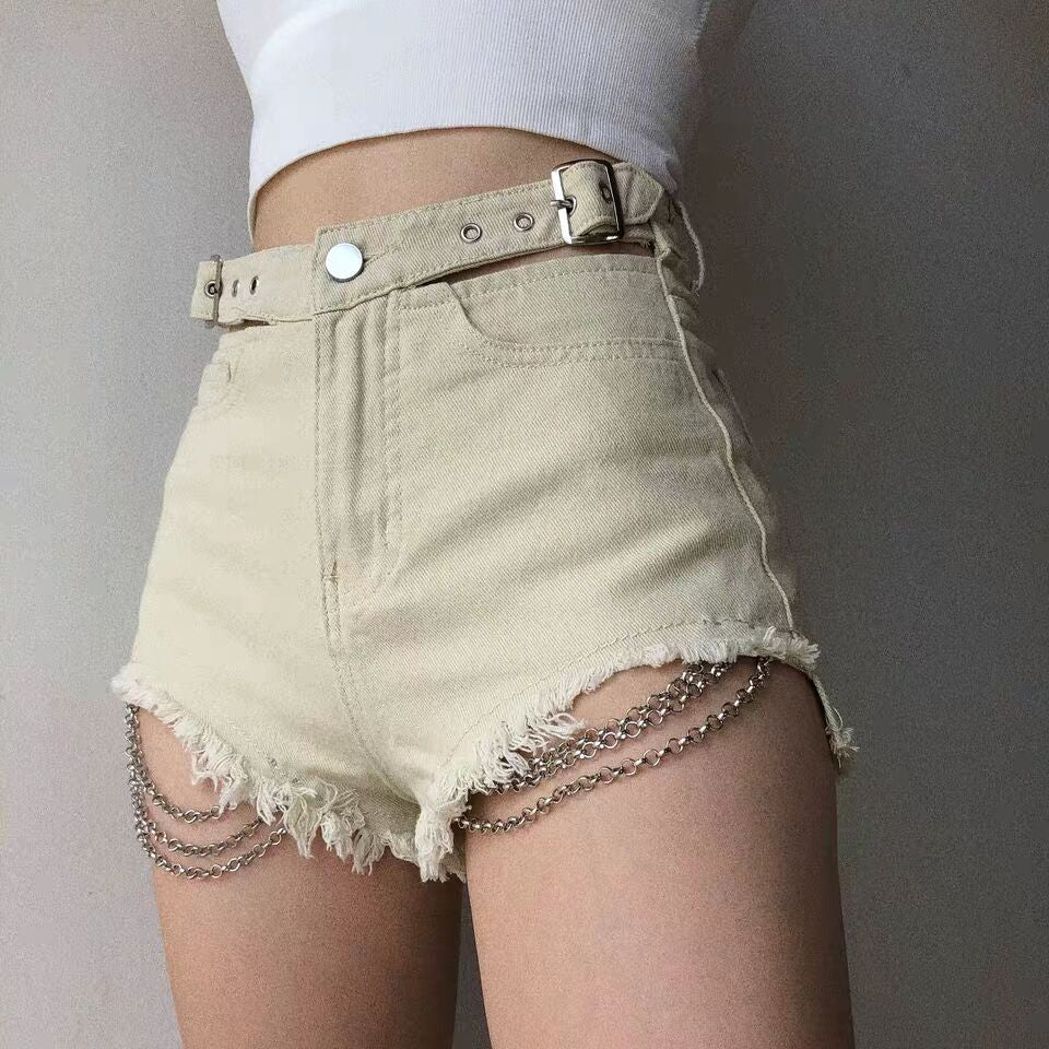 Vintage Jeansshorts mit weitem Bein und Metallkette 