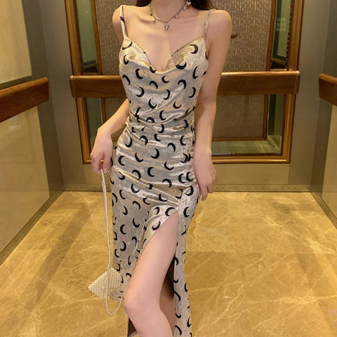 Vestido ajustado sexy con espalda abierta y estampado de luna