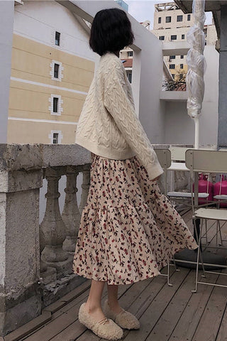 Falda de pana con estampado de flores y cintura alta