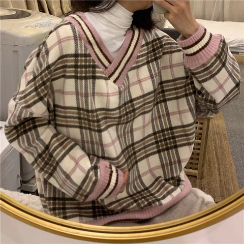 Elegant Chic Plaid V-Neck Sweater