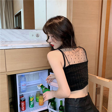 Top corto sexy con tirantes de encaje de malla