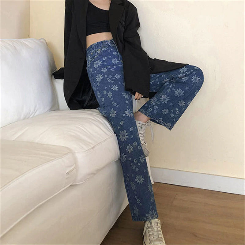 Jeanshose mit weitem Bein und Sonnenblumen-Print