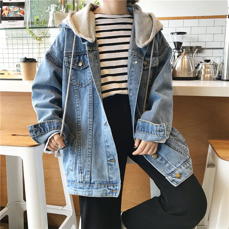 Lockere Oversize-Jeansjacke mit Kapuze 