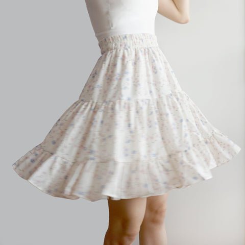 Gestufter Rock mit Blümchenmuster