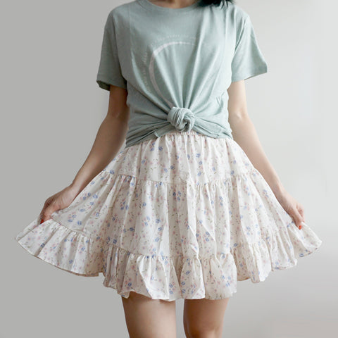 Gestufter Rock mit Blümchenmuster