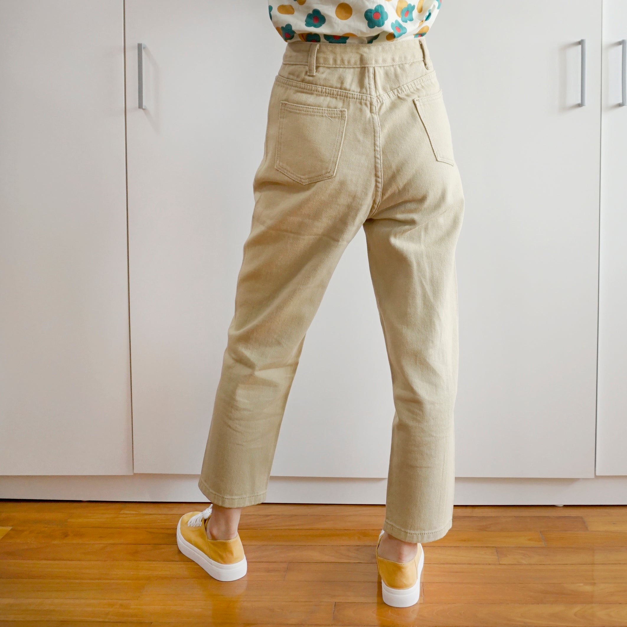 Cropped Mom Jeans