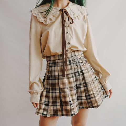 Frilly Lace Peter Pan Button Up Shirt