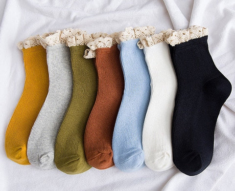 Frilly Lace Socks