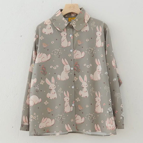 Camisa abotonada con conejito dulce