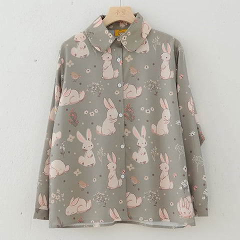 Camisa abotonada con conejito dulce
