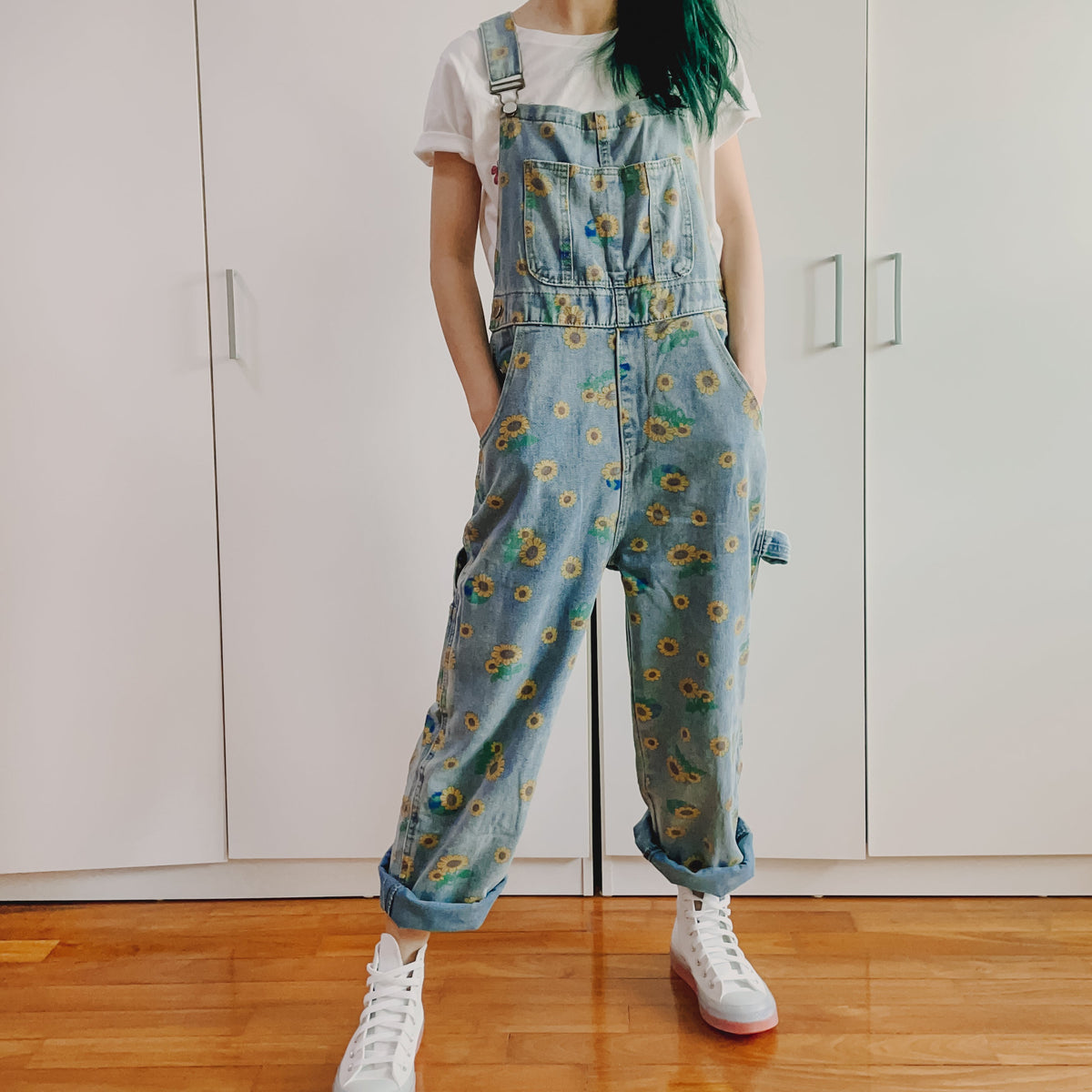Sonnenblumen-Jeans-Overall