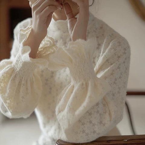 Bluse mit Gänseblümchenspitze