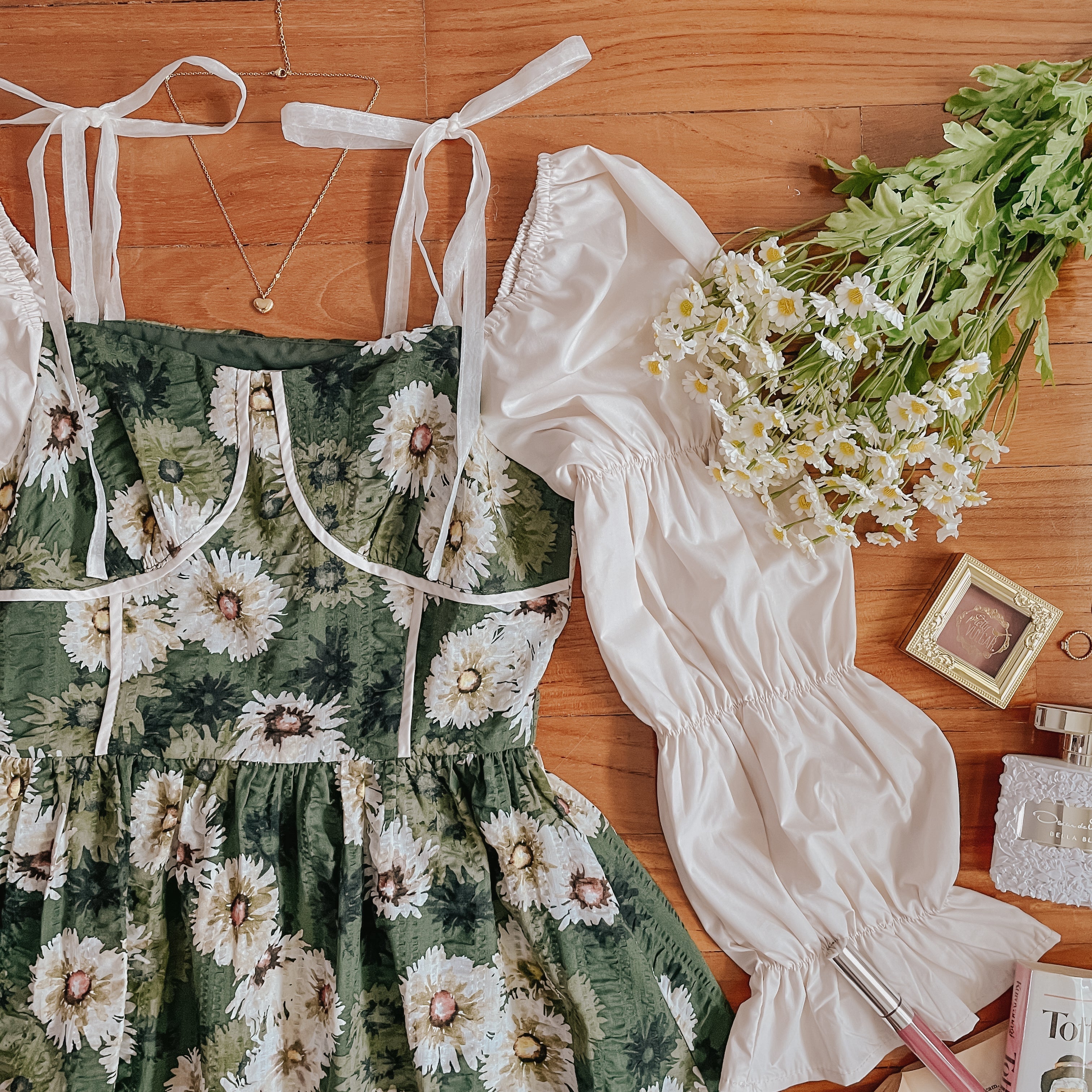 Vestido midi Daisy Cottage