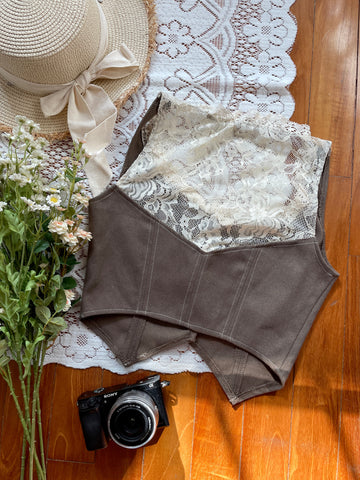 Chaleco con botones de encaje