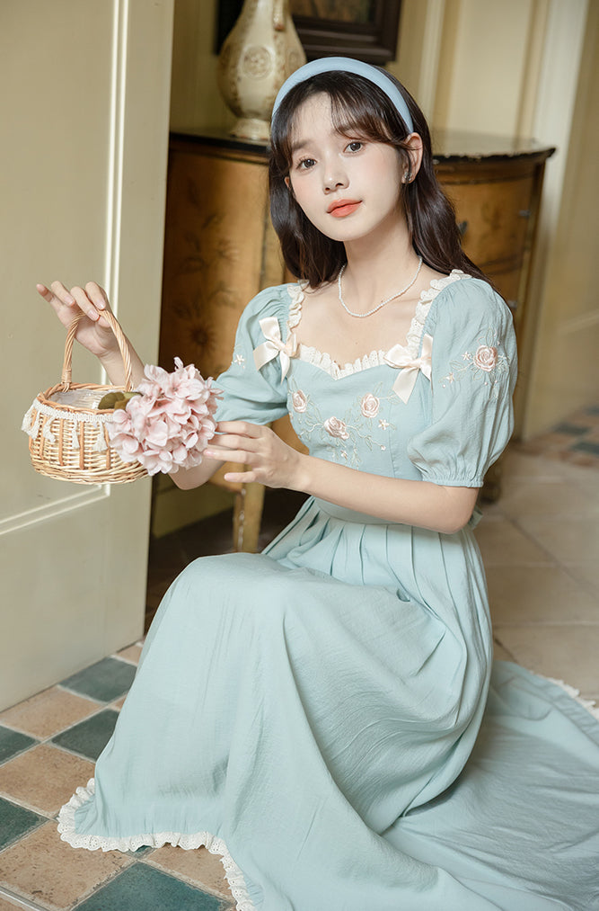 Teacup Rose Midi Dress