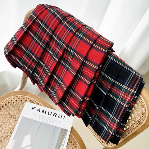 Tennisrock mit festlichem Karomuster