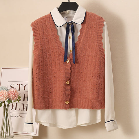 Scallop Trim Vest