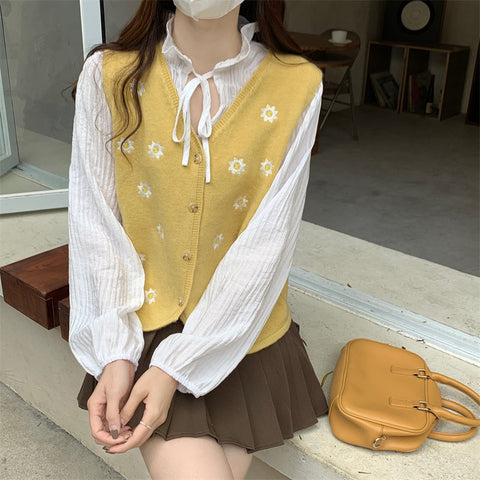 Embroidered Daisy Vest