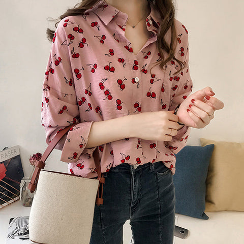 Camisa con botones de cereza