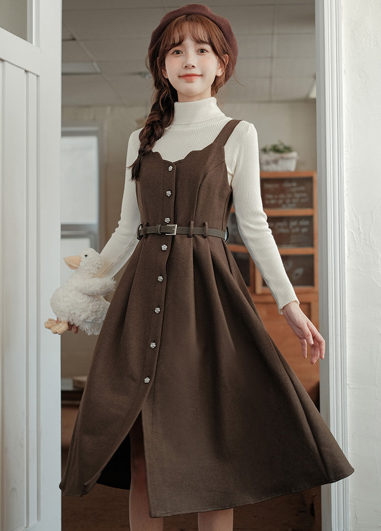 Camisole-Kleid mit Muschelsaum und Knopfleiste
