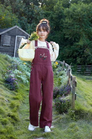 Overall mit Wildblumenstickerei