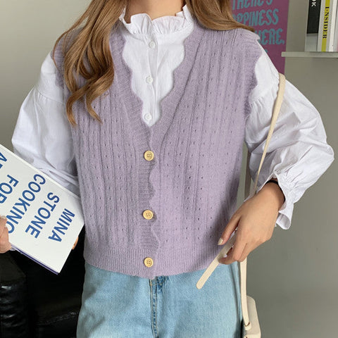Scallop Trim Vest