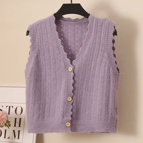 Scallop Trim Vest