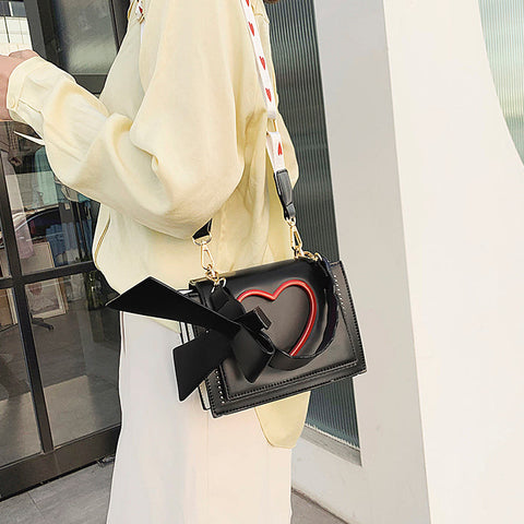 Bolso Satchel Reina de Corazones